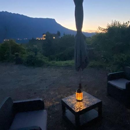 Au Calme Avec Vue Magnifique A Saint Maximin Appartement Buitenkant foto