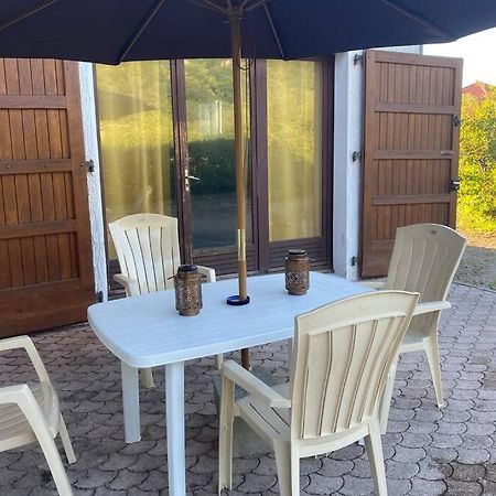 Au Calme Avec Vue Magnifique A Saint Maximin Appartement Buitenkant foto