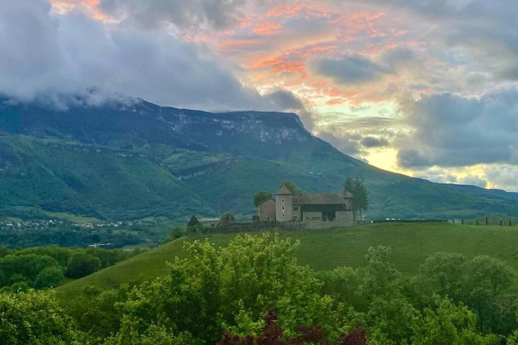 Au Calme Avec Vue Magnifique A Saint Maximin Appartement Buitenkant foto